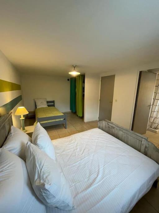 Appartement Paisible Pres Des Pistes De Ski 4 Pers Fontrabiouse Exteriér fotografie